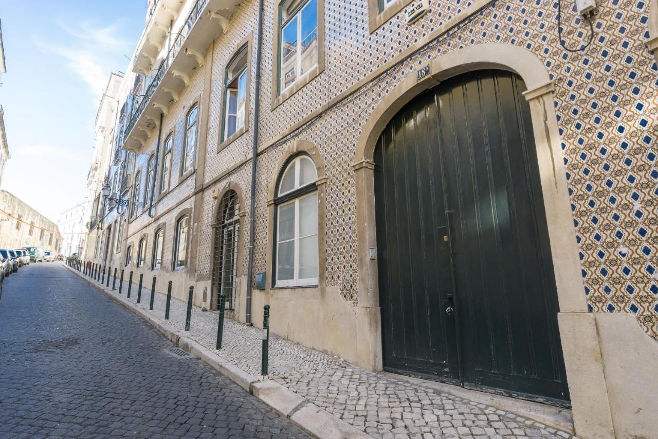 Large & Relaxing Loft In Alfama Apartman Lisboa Kültér fotó