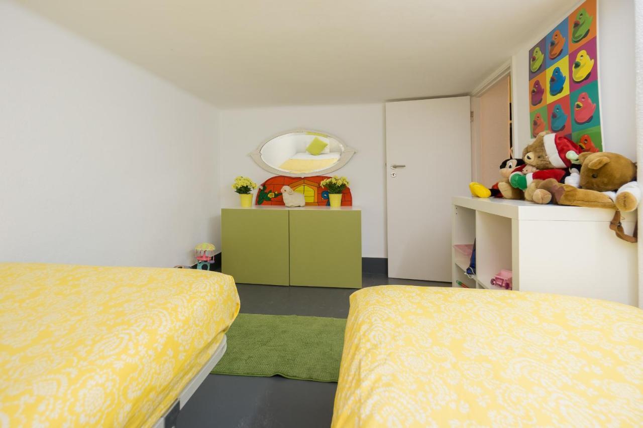 Large & Relaxing Loft In Alfama Apartman Lisboa Kültér fotó